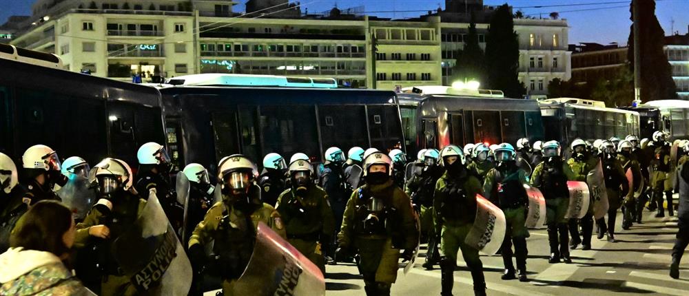 Πολυτεχνείο - πορεία - 51η επέτειος