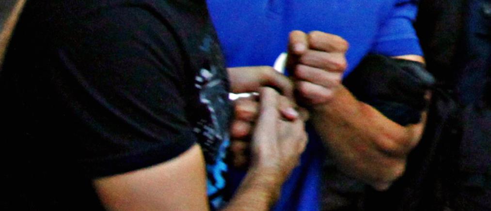 Παρουσιαστής συνελήφθη για απόπειρα κλοπής στο κέντρο της Αθήνας