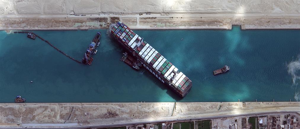 Διώρυγα του Σουέζ: Αποκολλήθηκε το πλοίο “Ever Given” (εικόνες)