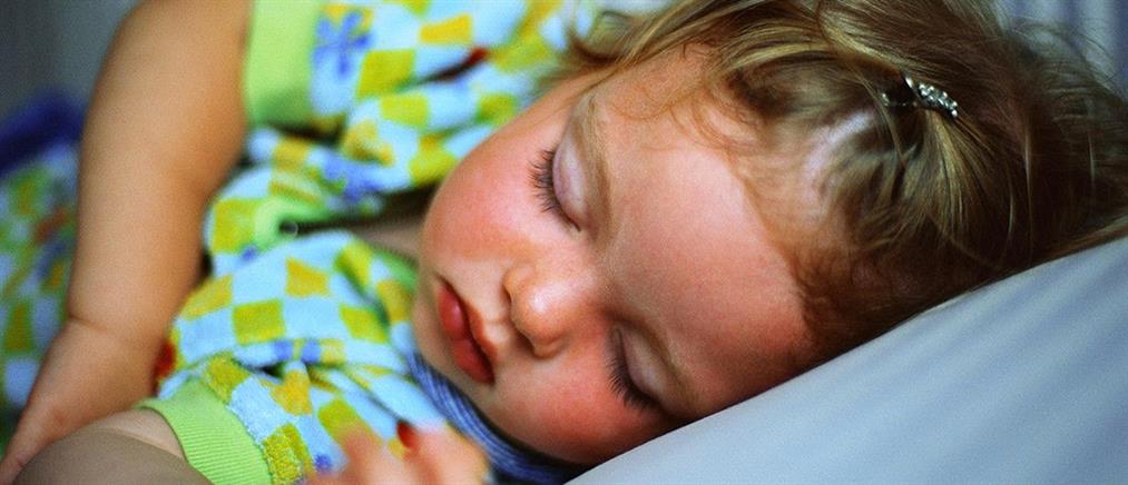 Πόσο πρέπει να κοιμάται ένα παιδί ανάλογα με την ηλικία του