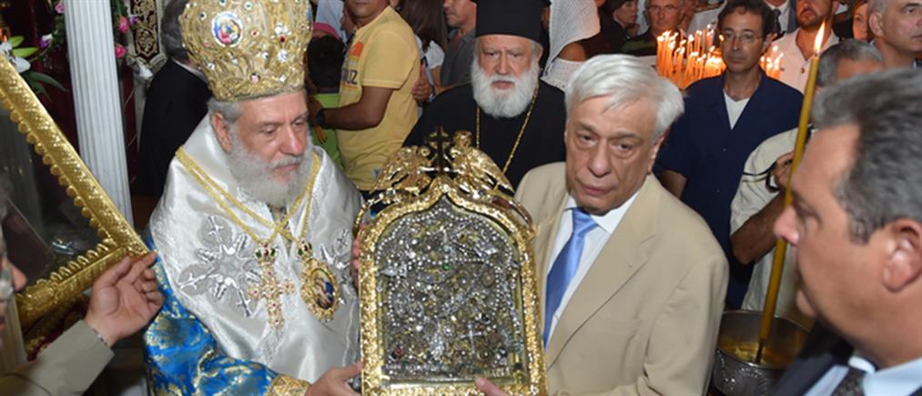 Παρουσία Παυλόπουλου ο εορτασμός της Μεγαλόχαρης στην Τήνο