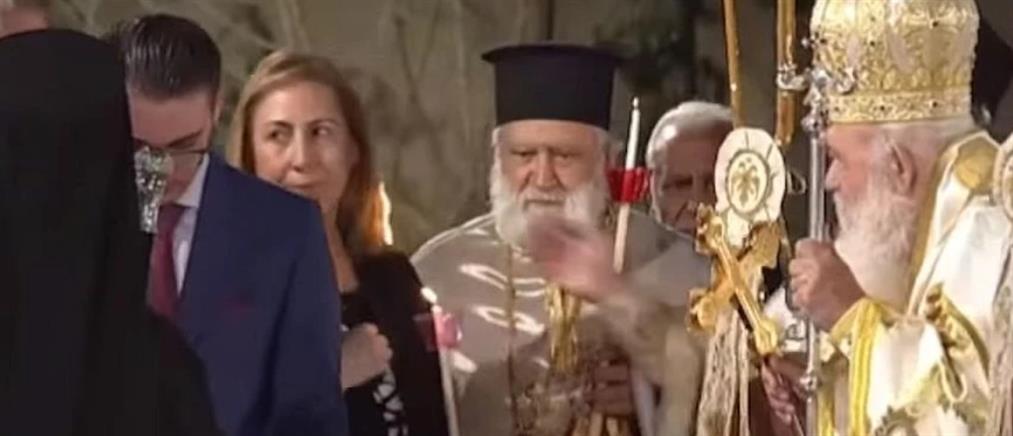Ξενογιαννακοπούλου: άρπαξαν φωτιά τα μαλλιά της την Ανάσταση (βίντεο)