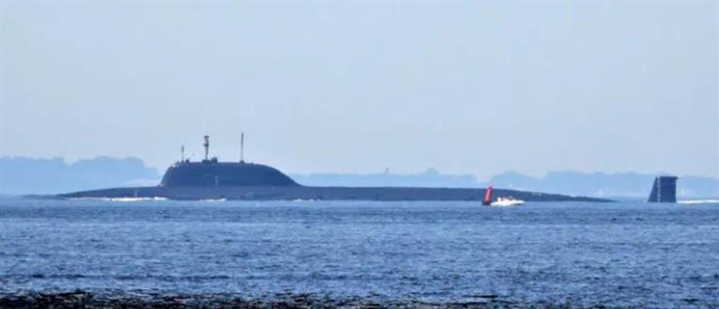 Naval News: Ρωσικό πυρηνικό υποβρύχιο πλέει κοντά στην Ιταλία
