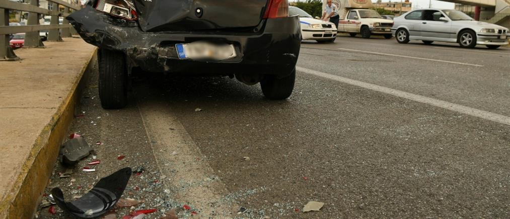 Θεσσαλονίκη: Διέρρηξαν αυτοκίνητο, το τράκαραν και έφυγαν πεζοί