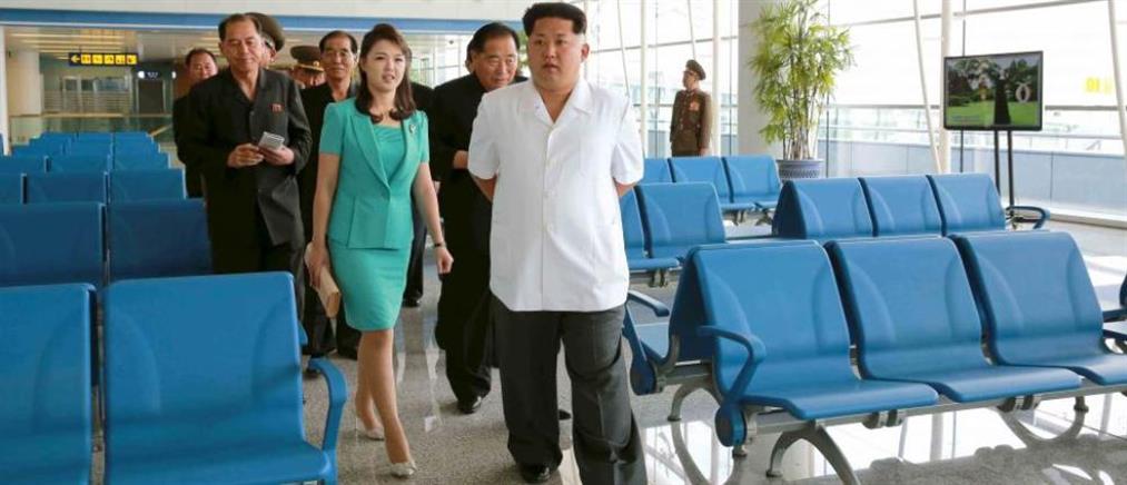Ο Κιμ Γιονγκ Ουν επιθεωρεί το διεθνές αεροδρόμιο της Πιονγκγιάνγκ