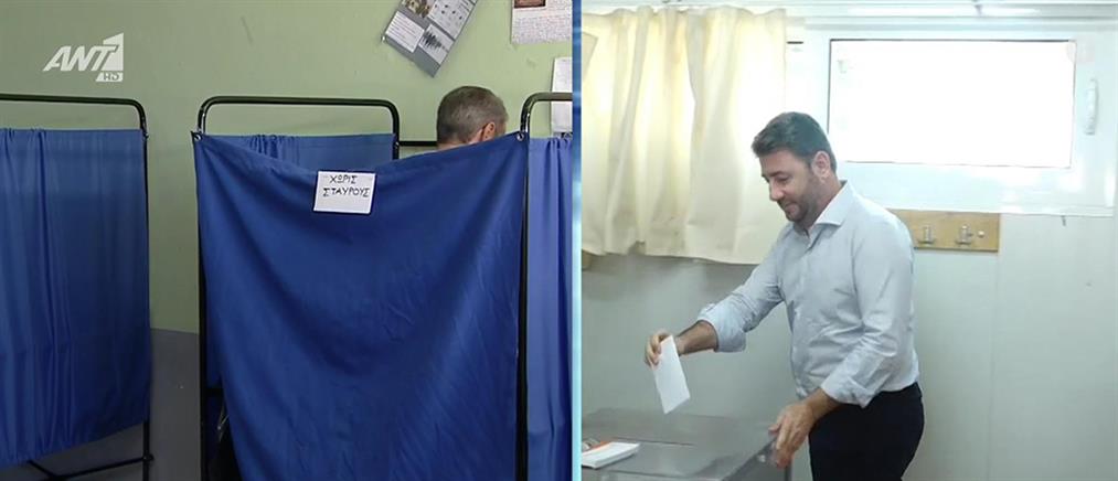 Εκλογές: Ο Ανδρουλάκης ψήφισε στο Αρκαλοχώρι - “Ο κόσμος να ψηφίσει ΠΑΣΟΚ για να μην έχουμε άλλη μία χαμένη τετραετία”  (βίντεο)