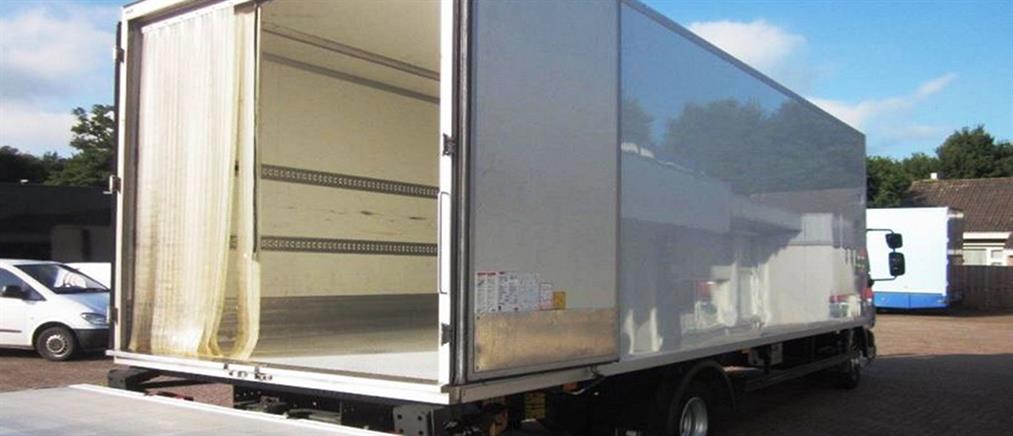 Θεσσαλία: πρόσφυγες βρέθηκαν κλειδωμένοι σε φορτηγό-ψυγείο