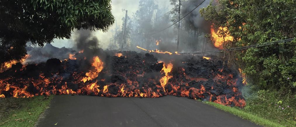 Εικόνες “Αποκάλυψης” από την έκρηξη ηφαιστείου στην Χαβάη (βίντεο)