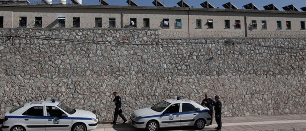 Κορυδαλλός: αιφνιδιαστική έρευνα σε κελιά κρατουμένων στο ψυχιατρείο