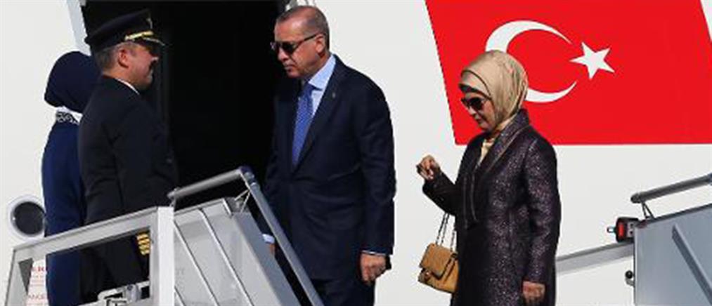 Η σύζυγος του Ερντογάν προκαλεί με τα ακριβά της γούστα (εικόνες)