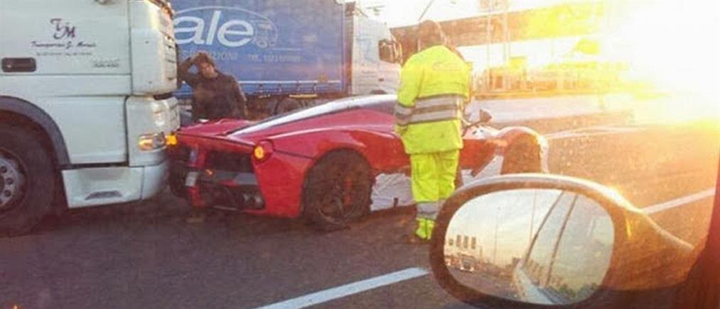 Νταλίκα τράκαρε Ferrari αξίας 1,3 εκ. ευρώ
