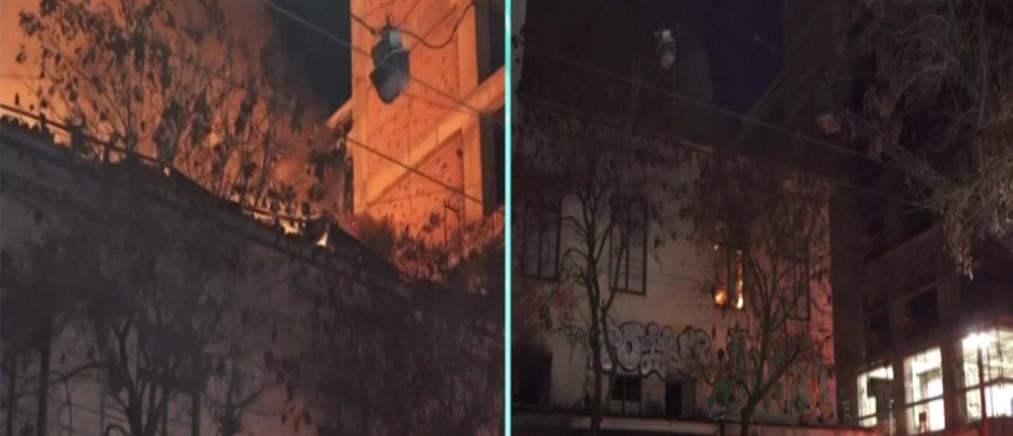 Πατησίων: Φωτιά σε εγκαταλελειμμένο κτήριο (εικόνες)