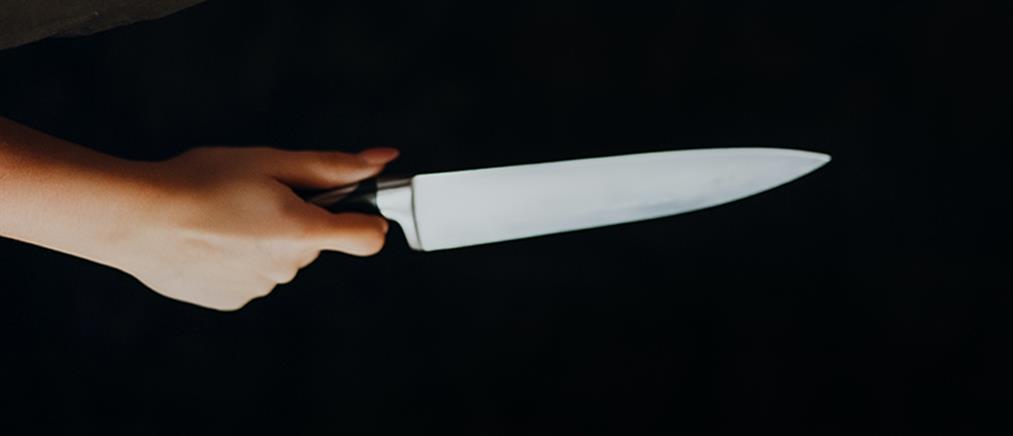 Ενδοοικογενειακή βία: Γυναίκα χτύπησε και έβγαλε μαχαίρι στην σύντροφό της