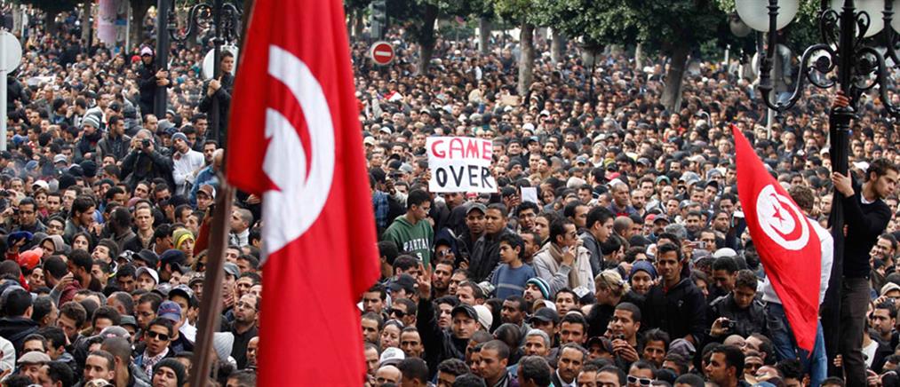 Υπεγράφη το νέο Σύνταγμα της Τυνησίας