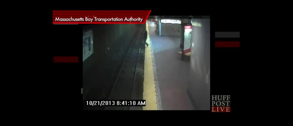 Υπνοβάτης έπεσε στις ράγες του μετρό