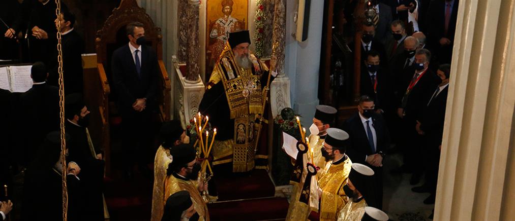 Νέος Αρχιεπίσκοπος Κρήτης ο Ευγένιος Β’ – Οι εικόνες της λαμπρής τελετής ενθρόνισης