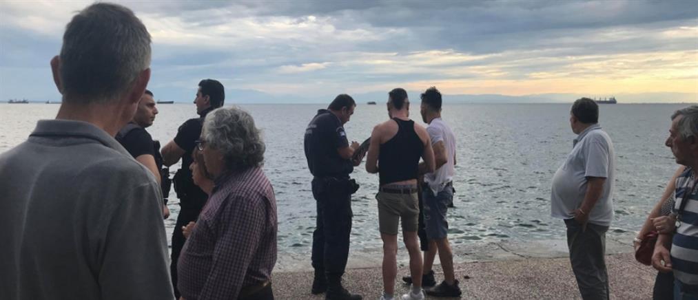 Πέταξαν στη θάλασσα δυο άτομα που πήγαιναν στο 7ο Thessaloniki Pride (βίντεο)
