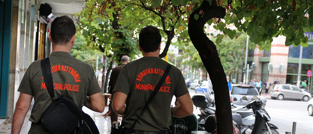 Θεσσαλονίκη: χτύπησε με το αυτοκίνητο δημοτικό αστυνομικό