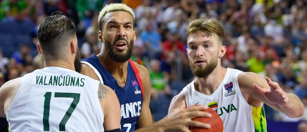 Eurobasket: Πρώτη νίκη η Γαλλία, αήττητη η Σερβία, “αυτόχειρες” οι Εσθονοί