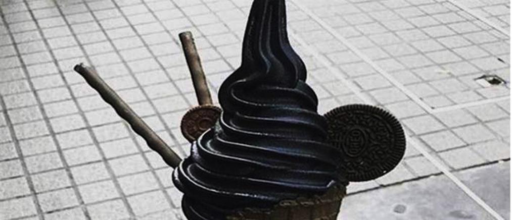 Η νέα τάση στο παγωτό είναι… το απόλυτο μαύρο (φωτό)