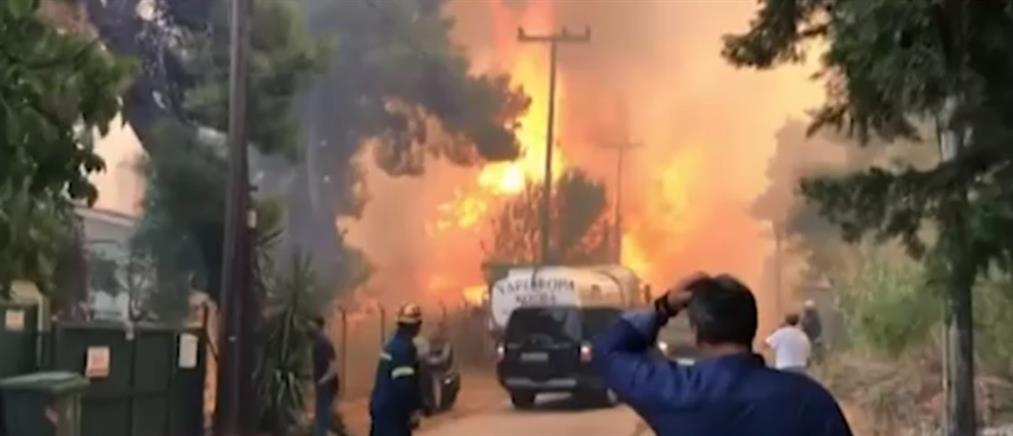 Φωτιά στη Σταμάτα: Οι φλόγες έφθασαν σε Ροδόπολη και Διόνυσο (βίντεο)