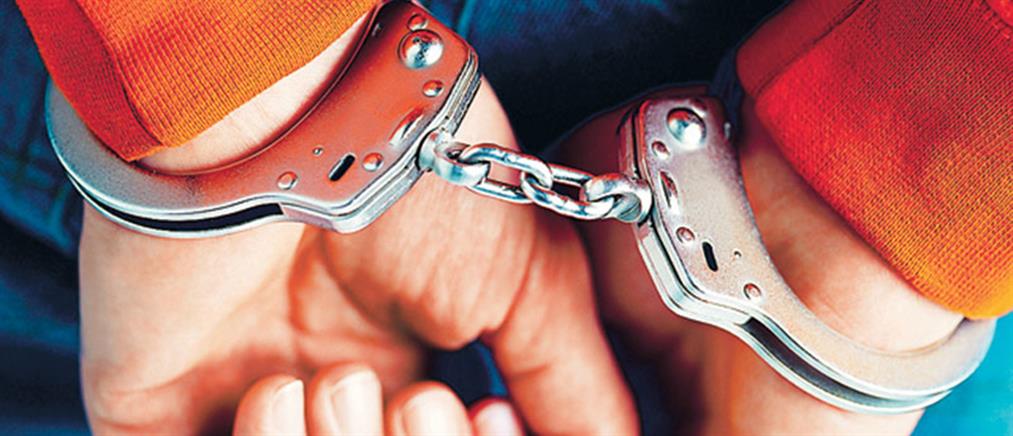 Σύλληψη ληστή στο Δερβένι Κορινθίας μετά από καταδίωξη