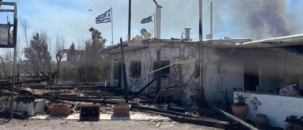 Φωτιά στη Ρόδο: Κάηκε ταβέρνα εθελοντή την ώρα που επιχειρούσε στα μέτωπα της φωτιάς