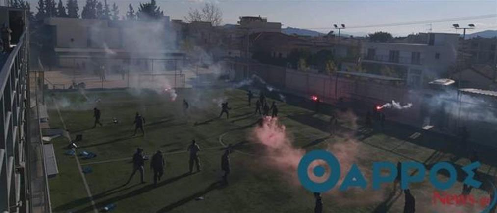 Πετροπόλεμος, δακρυγόνα και τραυματίες σε αγώνα της Γ΄ Εθνικής (βίντεο)
