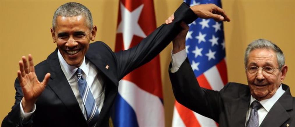 Ενοχλημένος ο Ραούλ Κάστρο στη συνέντευξη Τύπου με τον Ομπάμα (Βίντεο)