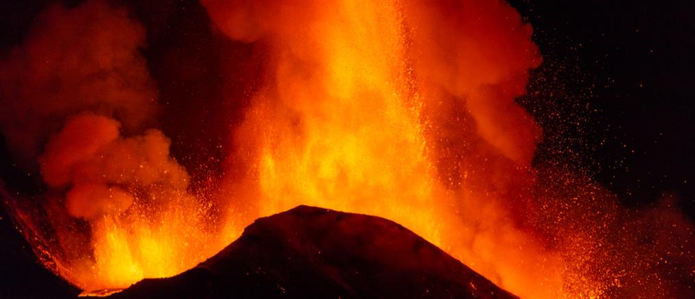 Αίτνα: Νέα έκρηξη στο ηφαίστειο της Ιταλίας (εικόνες)