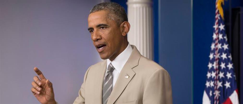 Το κοστούμι του Ομπάμα που έβαλε «φωτιά» στα social media