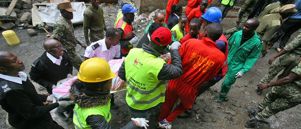 Αυξάνονται οι νεκροί από κατάρρευση πολυκατοικίας στο Ναϊρόμπι
