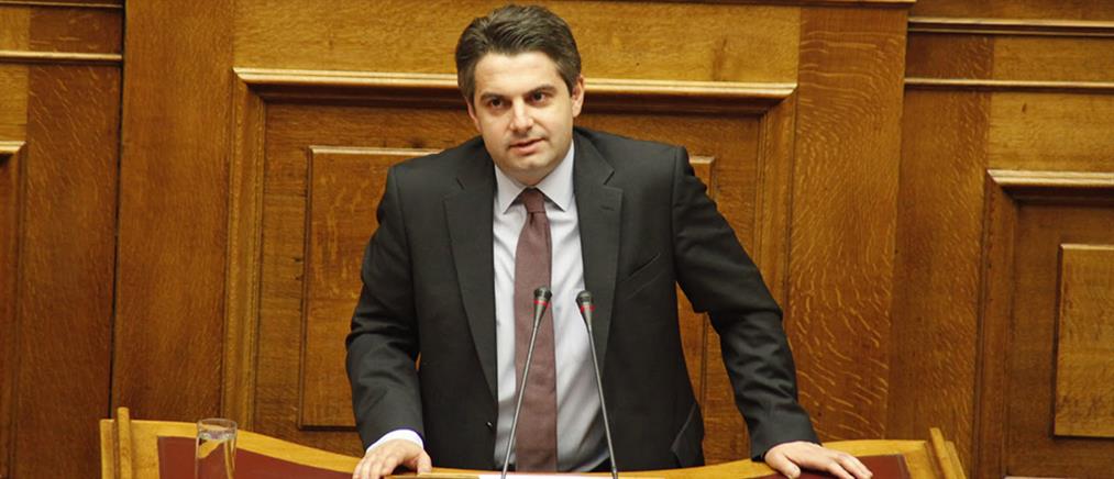 Την υποψηφιότητα του για τη προεδρια του ΠΑΣΟΚ, ανακοίνωσε ο Κωνσταντινόπουλος