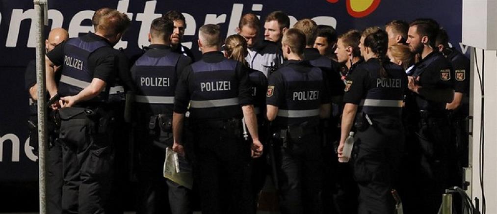 Γερμανία: συλλήψεις μετά τη διακοπή ροκ συναυλίας εξαιτίας τρομοκρατικής απειλής