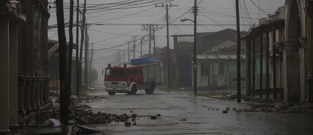 Κυκλώνας Ίρμα: Σε κατάσταση συναγερμού η Αβάνα