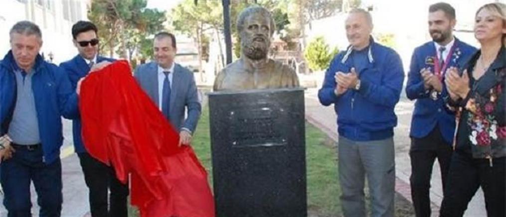 Έκλεψαν το άγαλμα του Ιπποκράτη από πόλη της Τουρκίας