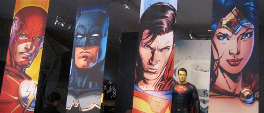 Όλος ο κόσμος του Batman και του Superman σε μία έκθεση  (φωτό)