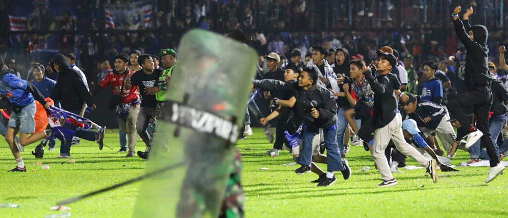 Ινδονησία: Εκατοντάδες νεκροί σε αγώνα ποδοσφαίρου (εικόνες)