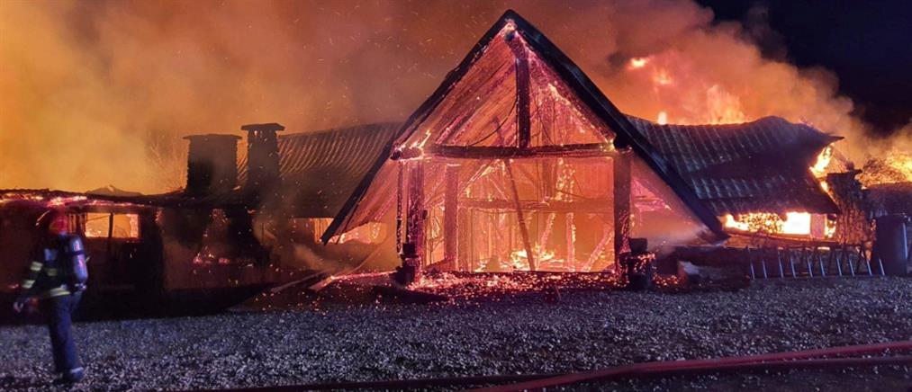 Ρουμανία: Πολύνεκρη πυρκαγιά σε ξενώνα, ένα ανήλικο θύμα (εικόνες)