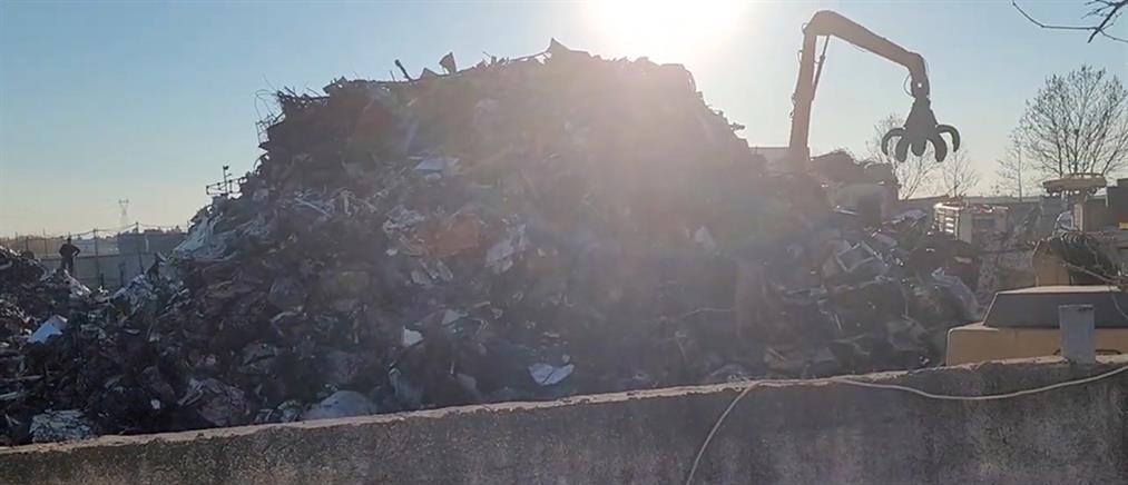 Λάρισα: Φωτιά σε εργοστάσιο ανακύκλωσης (βίντεο)
