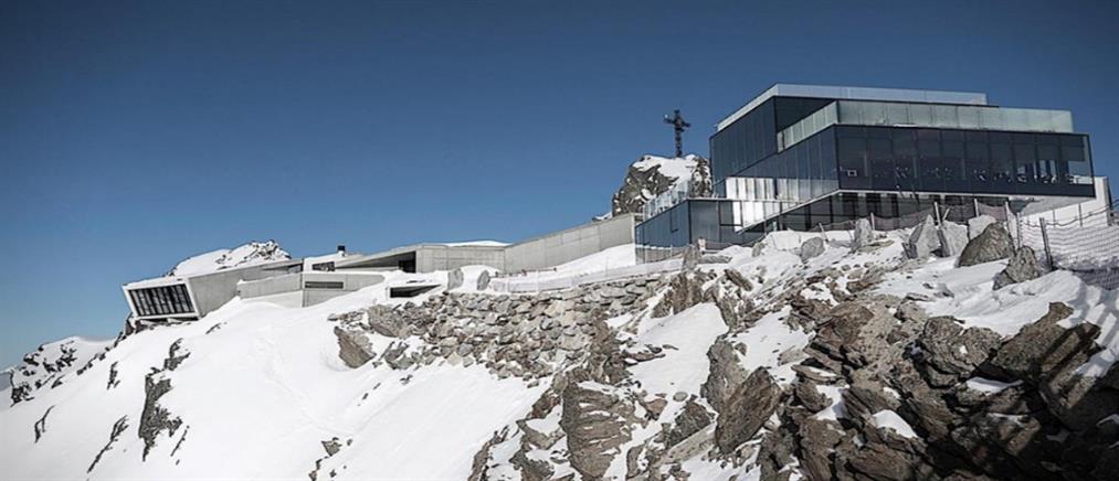 Τζέιμς Μποντ: Περιήγηση στο νέο εντυπωσιακό μουσείο του 007 στην κορυφή των Άλπεων (φωτό)
