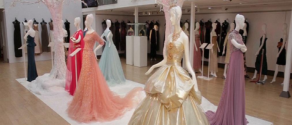Στο «σφυρί» φορέματα εμπνευσμένα από πριγκίπισσες της Disney