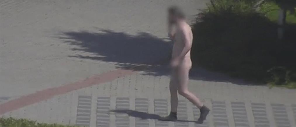 Δεν είχε να πληρώσει, έδωσε τα ρούχα του ενέχυρο και βγήκε γυμνός στο δρόμο (βίντεο)