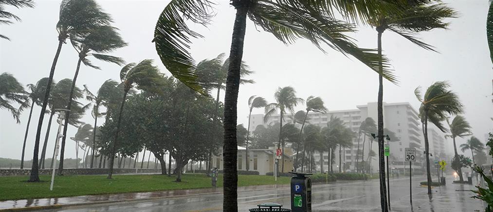 Φλόριντα: Η τροπική καταιγίδα Μίντι την “σφυροκοπά”