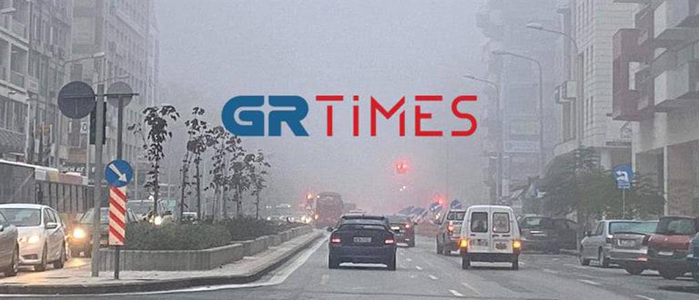 Θεσσαλονίκη: Η ομίχλη “εξαφάνισε” την πόλη (εικόνες)