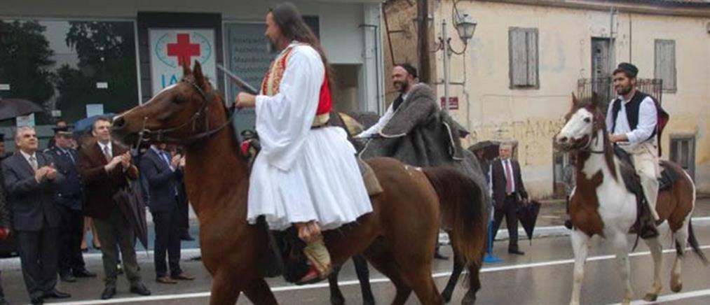 Στυλίδα: Αντί για μαθητική, ο Γκλέτσος είδε παρέλαση με άλογα
