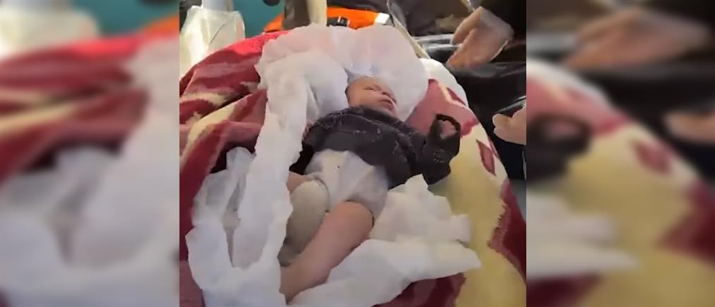 Σεισμός στην Τουρκία: Μωρό ανασύρθηκε ζωντανό από τα συντρίμμια (εικόνες)