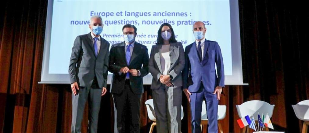 Κεραμέως: Συναντήσεις σε ΟΟΣΑ - UNESCO για “συμμαχία” αρχαίων γλωσσών