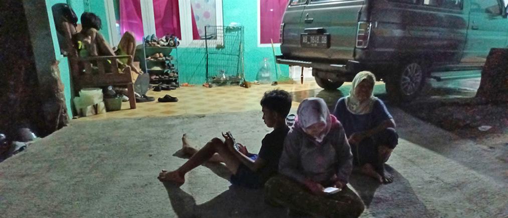 Σεισμός - Ινδονησία: φονικό “χτύπημα” των Ρίχτερ (εικόνες)