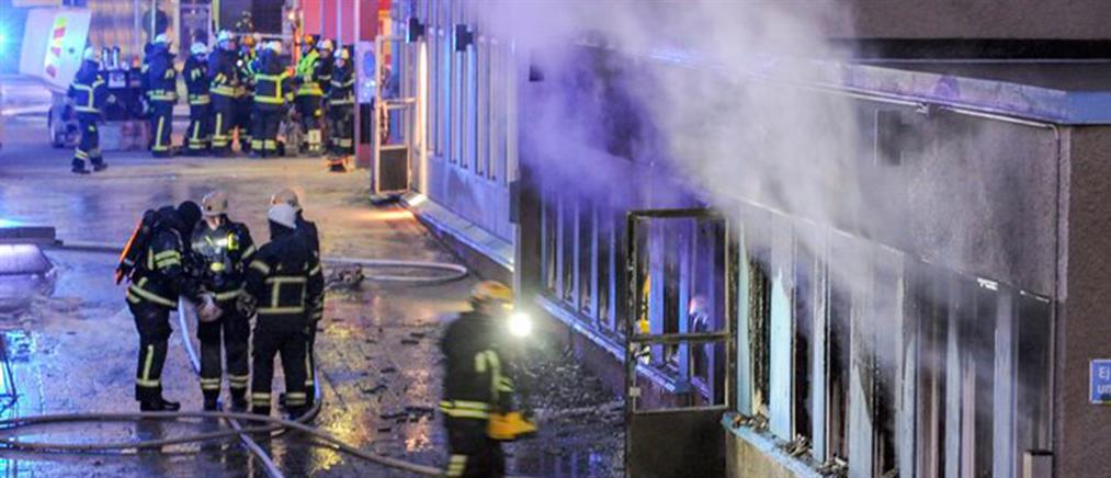 Έρευνες στη Σουηδία για το μπαράζ επιθέσεων σε τζαμιά
